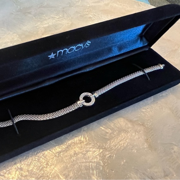 Sterling Silver bracelet - Picture 1 of 5